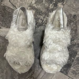 UGG Fluffy Platform Sandals Size 8